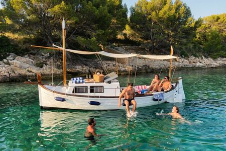 Private Boat Tour to Alcudia Pollensa and Formentor