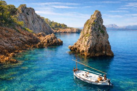 Alcudia Boat Tour Visit Places Only Accessible by Boat