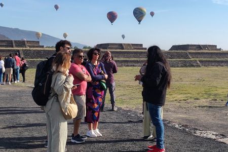 Early Access to Teotihuacan – Small Group, No Commercial Stops