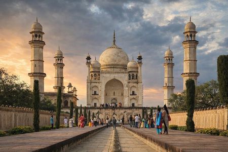 Guided 3-Day Tour: Discover Ajanta, Ellora Cave & Aurangabad City