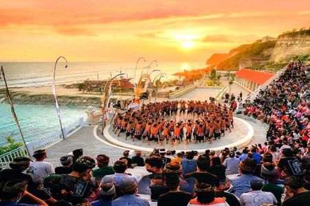 Bali Sunset Tour: Melasti Beach & Kecak Dance by the Sea