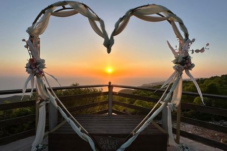 Sunset Tour to Agalas with Damianos Cave