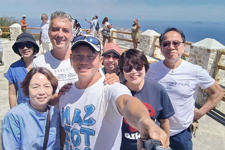 Santorini Tour with Sea Transfer – Skip the Aerial Lift Lines