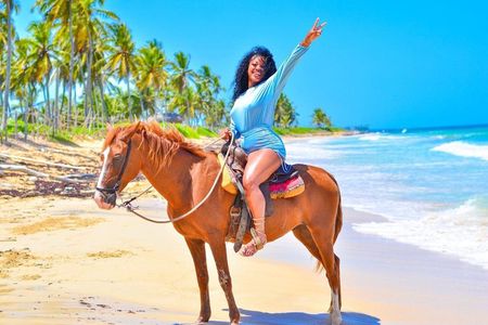 Punta Cana Beach Horseback Riding Adventure with Hotel Pickup
