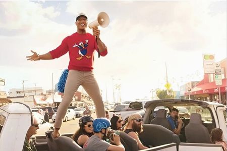 Celebrity Homes Tour & Hop-on Hop-off Bus Package