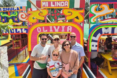Private Tour to Xochimilco and Coyoacan Custom with Transportation