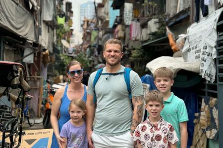 Manila Slum, Chinatown and Intramuros Experience