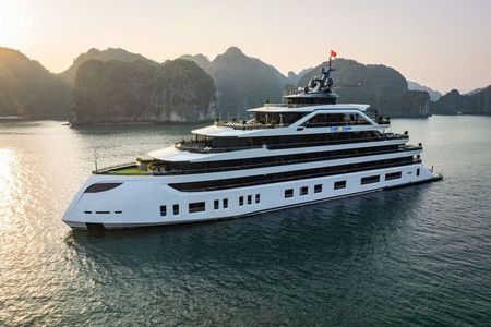 Tulip Cruise 2 Days 1 Night Ha Long and Lan Ha Bay Tour