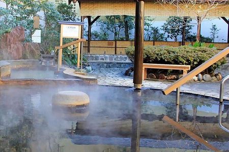 Soak Steam and Eat with Tokyo Onsen Adventure