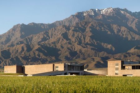 Clos of the 7 Experience. Winery Visits, Lunch & Private Transfer