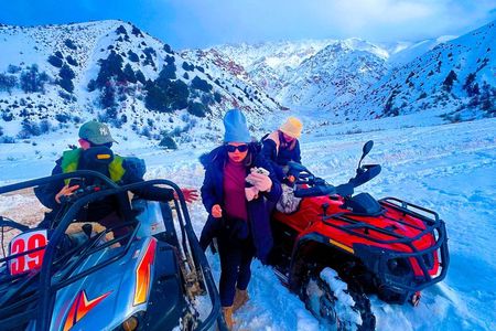 Tashkent Mountain Karaoke Party: Amirsoy, Chimgan & Charvak