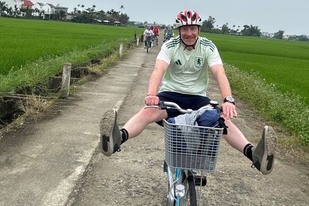 Hoi An Cycling- Fishing net-Rice Wine-Noodle-wood carving- lunch 