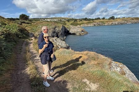 Day Tour from Dublin to Wicklow: Cliffs, Heritage, Wildlife, Gaol