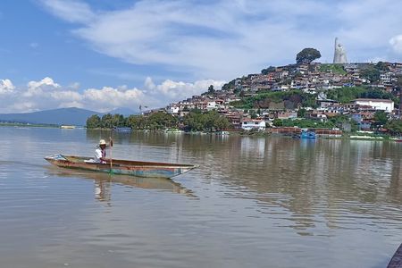 Patzcuaro Express Tour and boat ride to Janitzio