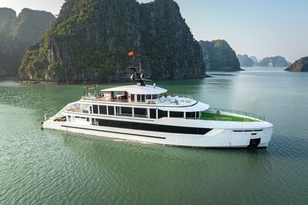 HERA CRUISE - Top Vip Day Cruise in Halong Bay & Lan Ha Bay