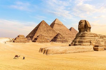 Full-Day Tour from Hurghada to Cairo Pyramids & Museum 