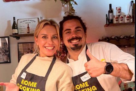 Rome Pizza Making Class with Aperol Spritz