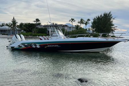 Donzi Luxury Powerboat