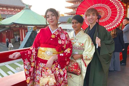Tokyo Kimono Rental Experience in Asakusa