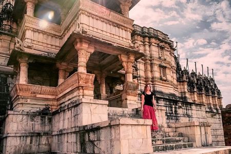 Kumbhalgarh & Ranakpur Day Trip from Udaipur with Guide and Lunch