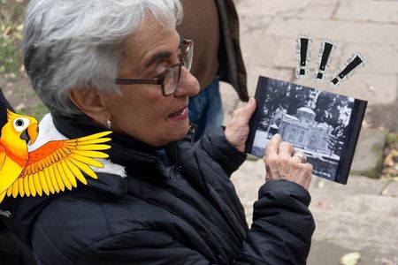 Bogotá: Walking Granny tour In Bogotá's City Center