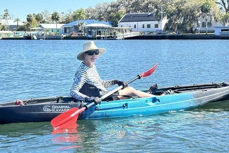 Crystal River: Three Sisters Single Kayak and Snorkeling Tour