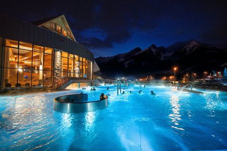 Krakow: Zakopane Tour with Hot Springs, Cable Car & Local Tasting