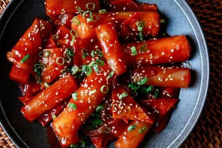 Seoul Gwangjang Market Street Food Tour with Local Guide