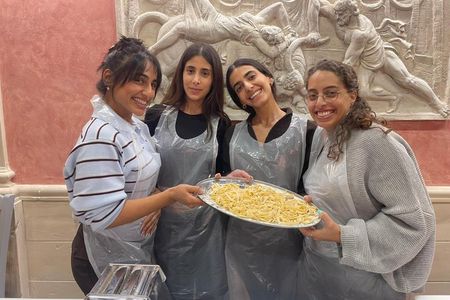 Rome Cooking Class: Make Authentic Pasta & Tiramisù in Trastevere