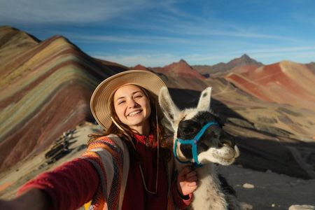 Rainbow Mountain Trek from Cusco with Breakfast and Lunch