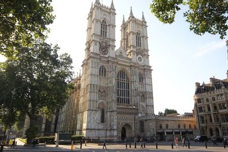 Royal Westminster Walking Tour with Westminster Abbey