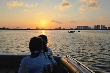 Private Sunset Tour in Cancun by Yacht