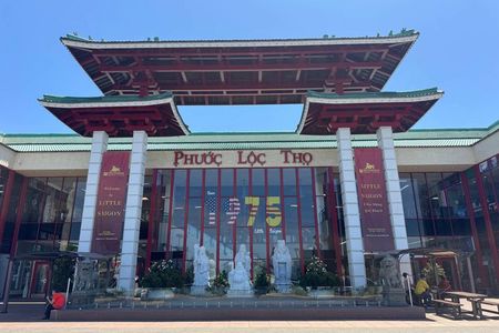 Walking Food Tour of Little Saigon