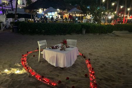 Dinner Experience and Celebration on the Beach with Decorations