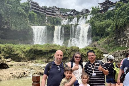 Day Tour for Furong Ancient Town and Red Stone Forest National Geological Park