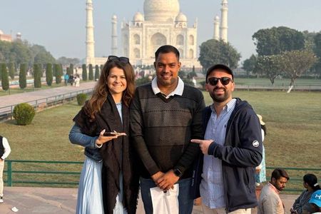 Taj Mahal & Agra Fort tour with Official Guide