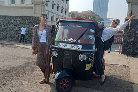 Colombo Private City Tour by Tuk Tuk with Hotel Pickup