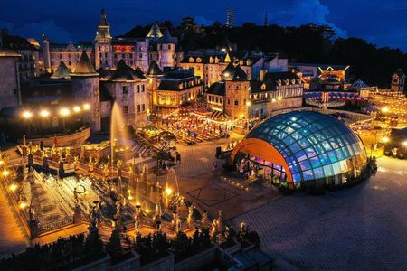 Da Nang Ba Na Hills Night Private Tour Guide & Car