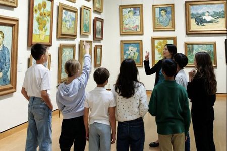 Private Family Tour to Van Gogh Museum (max 6 per group)
