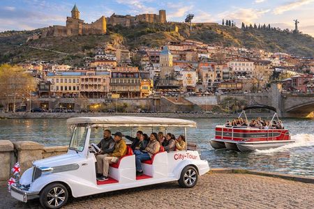 Tbilisi: 2-Day Retro Car City Tour & Kakheti Wine Trip