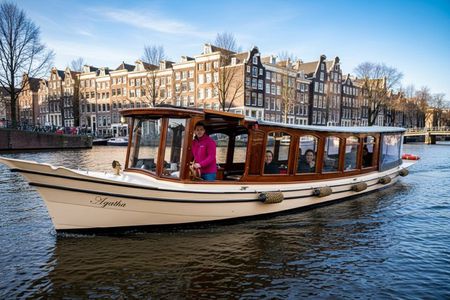 Amsterdam All-Inclusive 90-Minutes Canal Cruise by Captain Jack 