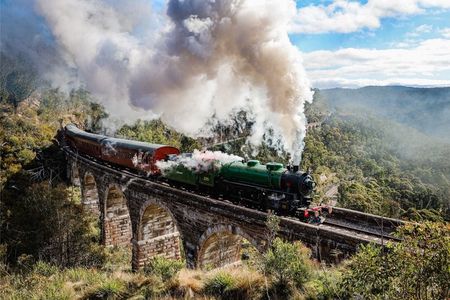 Blue Mountains Zig Zag Railway with Scenic World Tour