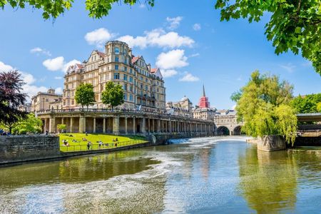 Luxury Windsor, Bath & Stonehenge Tour from London