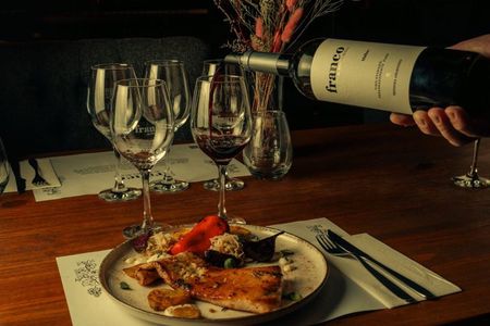 Top Rated: Winery Tour with Lunch in Mendoza