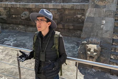 Custom Teotihuacan Pyramids Private Tour with Transport & Guide