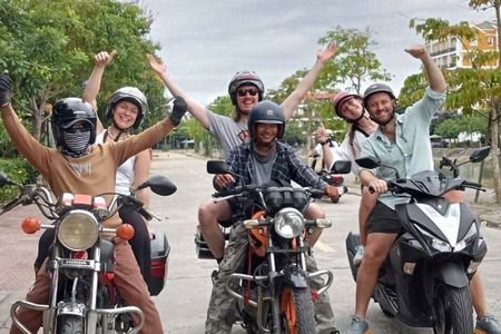 Hoi An/Da Nang/Hue: Hai Van Pass motorbike with Easy Riders