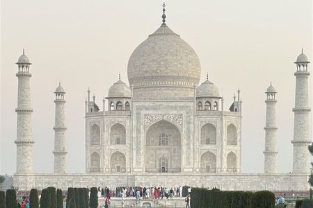 Private Sunrise Taj Mahal and Agra Day Tour from Delhi