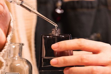 Create A Custom Fragrance at Chicago’s Original Perfumery