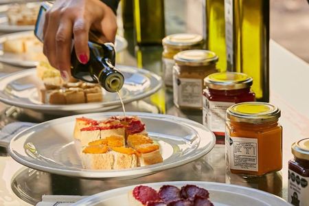 Mendoza Private Wine Tour Paired Lunch and Olive Oil Tasting