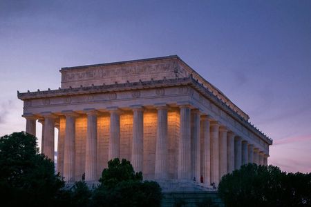 Night Tour: 10+ Monuments, Cherry Blossom, National Mall, Tickets